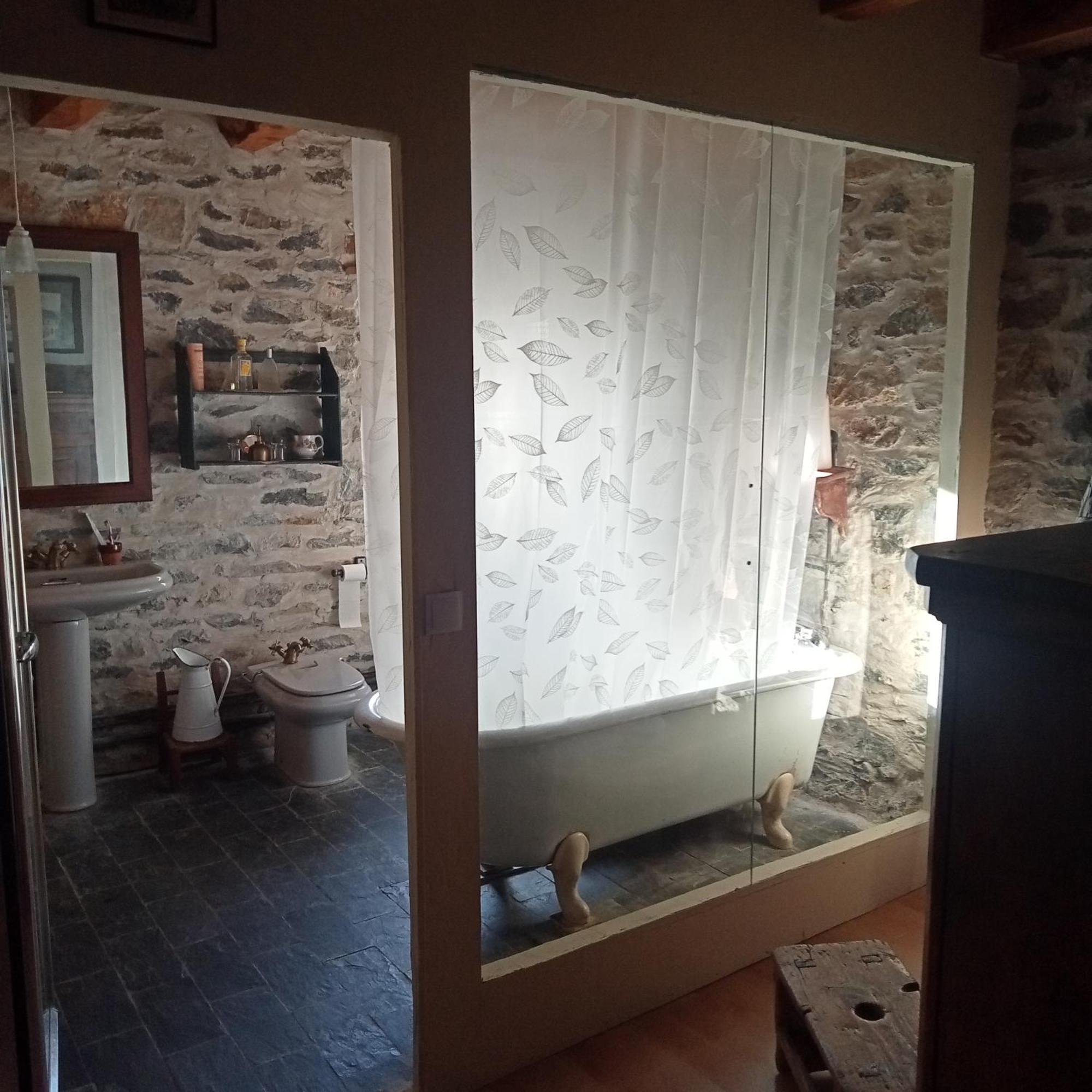 Suite En Cuadra Pajar, Casa Rural Hoz de Jaca Exterior foto